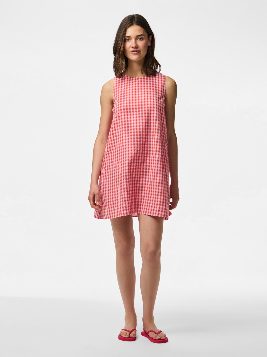 model_shot-front_full